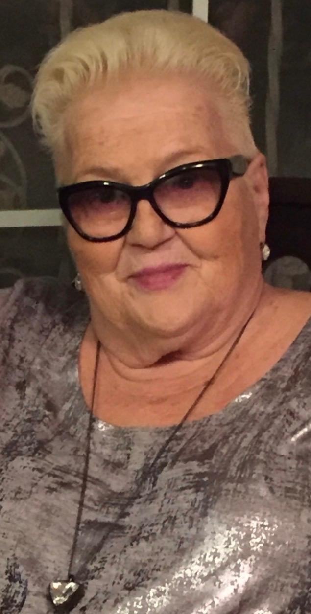 Obituario de Waltraud Charlotte Lopez