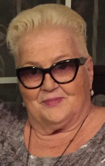 Obituario de Waltraud Charlotte Lopez