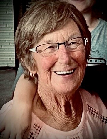 Obituary of Delores Elsie Hartwig