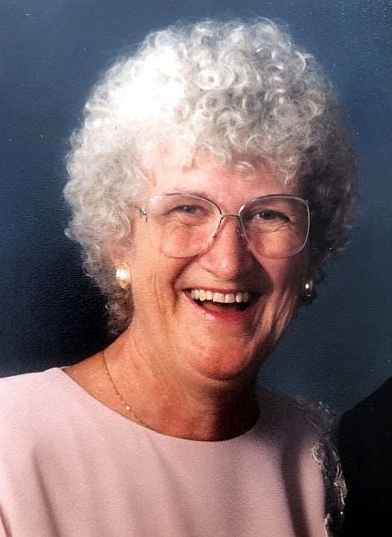 Obituary of Elinor Carol Along