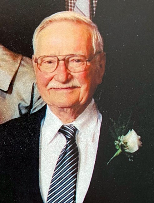 Obituary of Calvin Kermit Houser