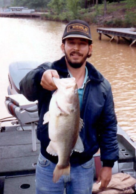 Obituary of Erwin "Carl" Carlton Lyons