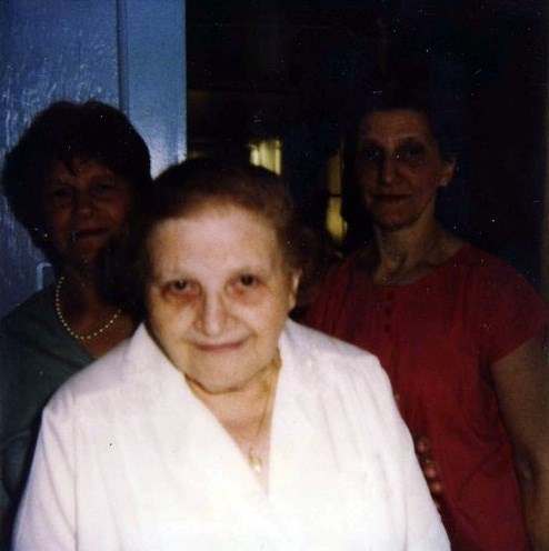 Obituary of Helen Capeci