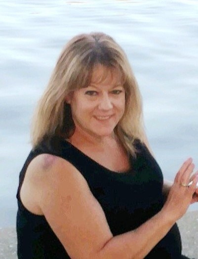 Obituary of Holly Noell Faure