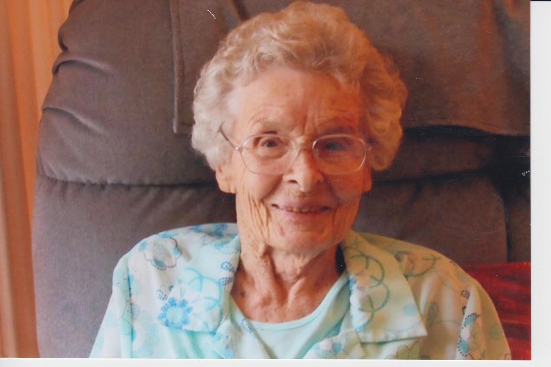 Obituary of Helen Frances Molinaro