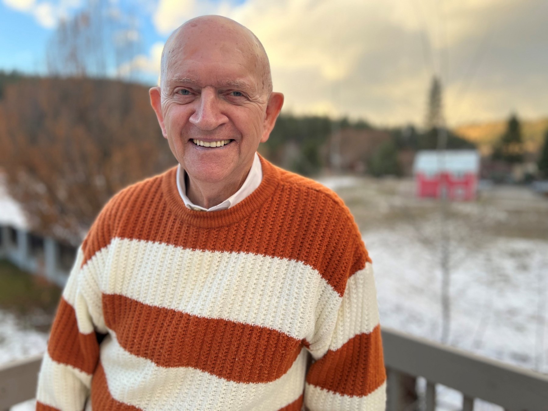 Obituario de James Nolan Vernon