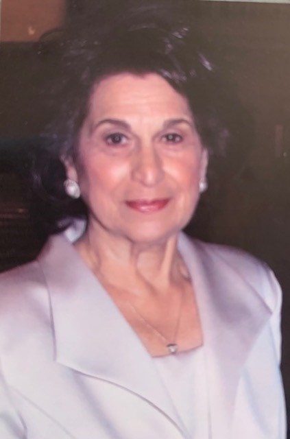 Obituary of Phyllis Amendola