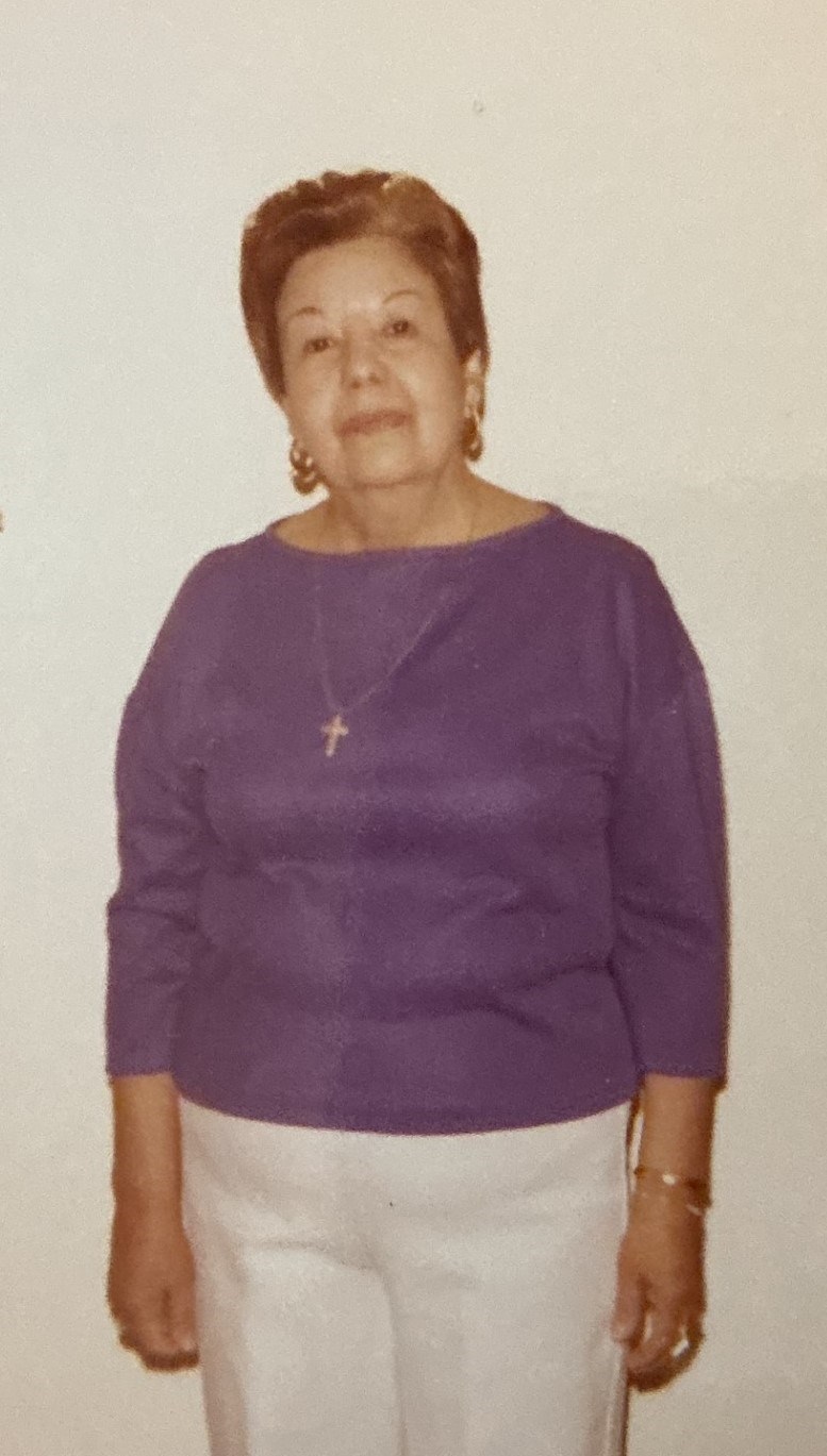 Obituary of Esperanza Bustamante Triviz
