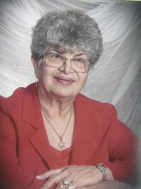 Obituario de Carmen T. Flores