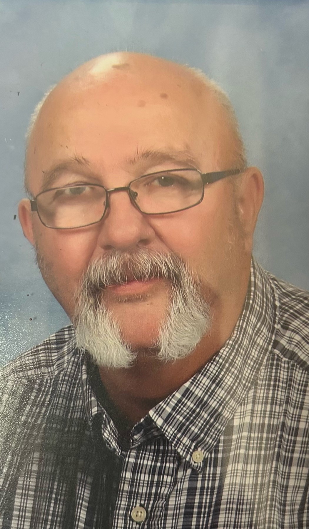 Obituary of Robert Sherwood Long