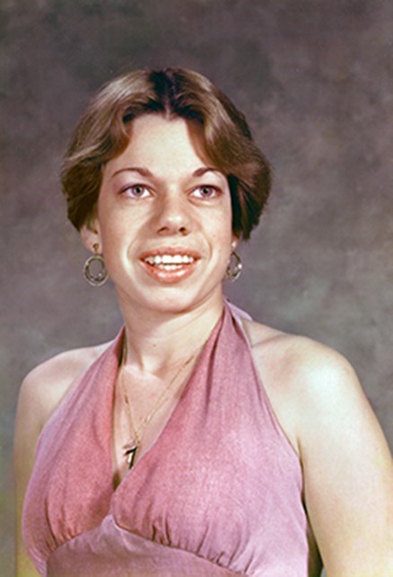 Obituary of Lourdes Julia San Blas