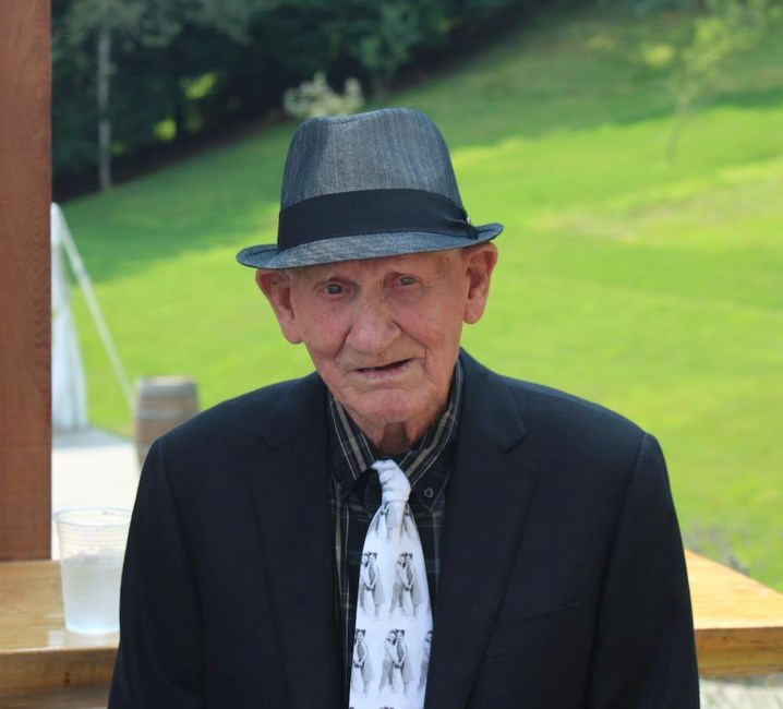 Obituary of Verlin Ray "Blue" Burcham