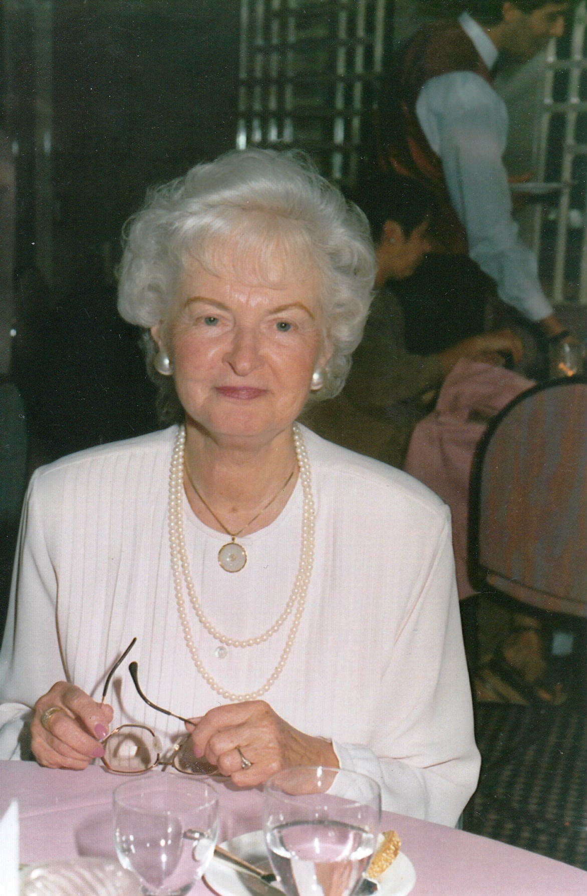 Obituary of Muriel Hart Campbell