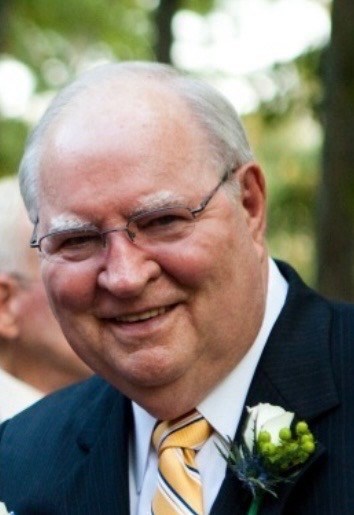 Obituario de George E. Hyde