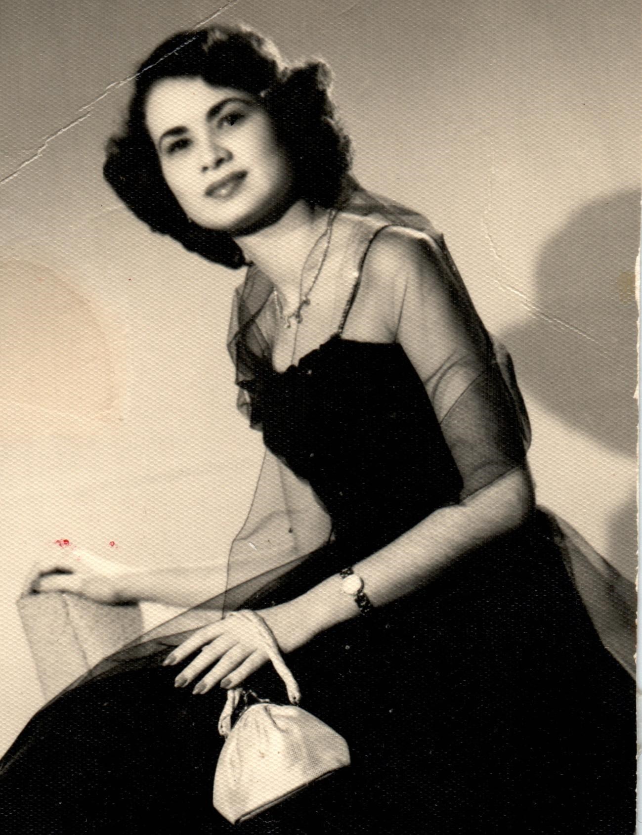 Obituary of Carrie L. Ferraro