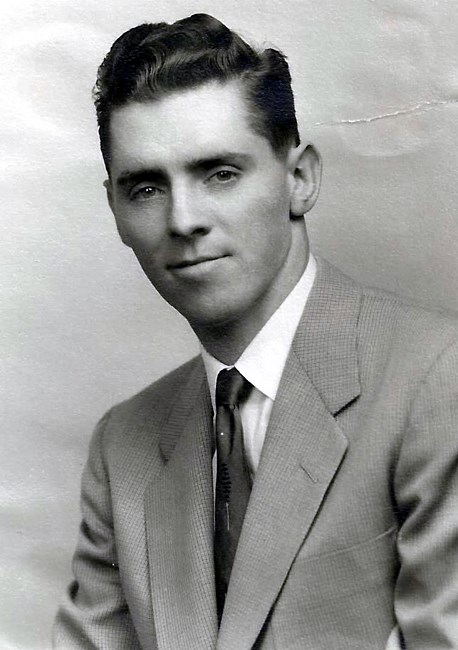 Obituary of Robert E Detweiler