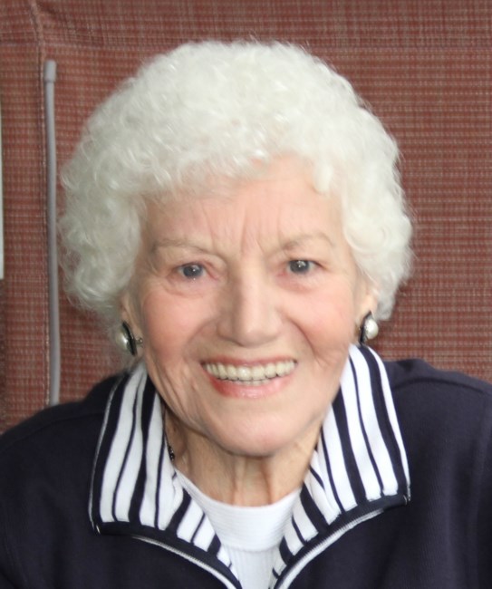 Obituary of Evelyn Theresa MacMillan (nee Pottie)