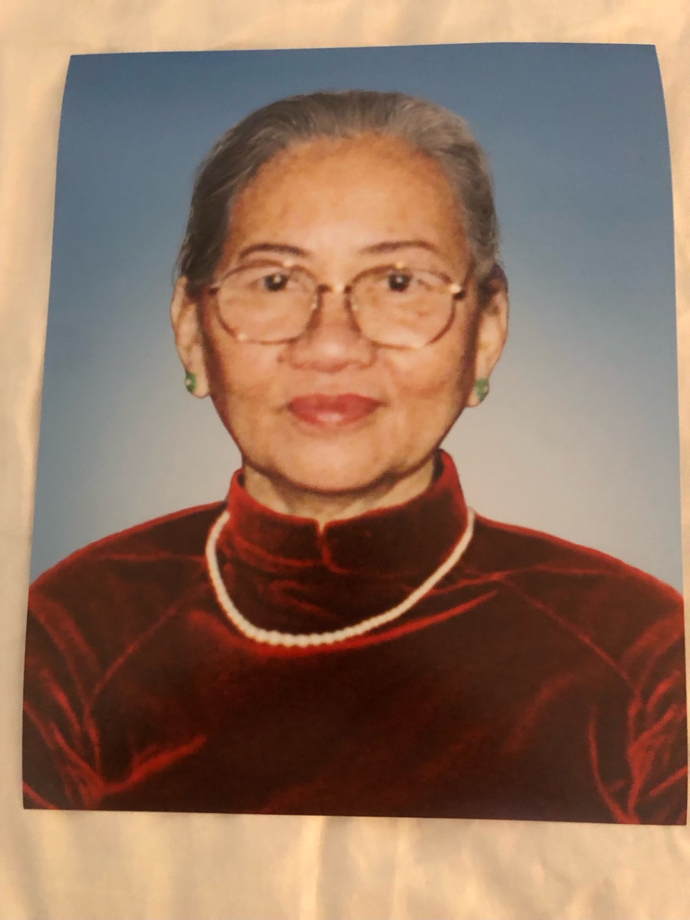 Obituary of Thach Thi Nguyen