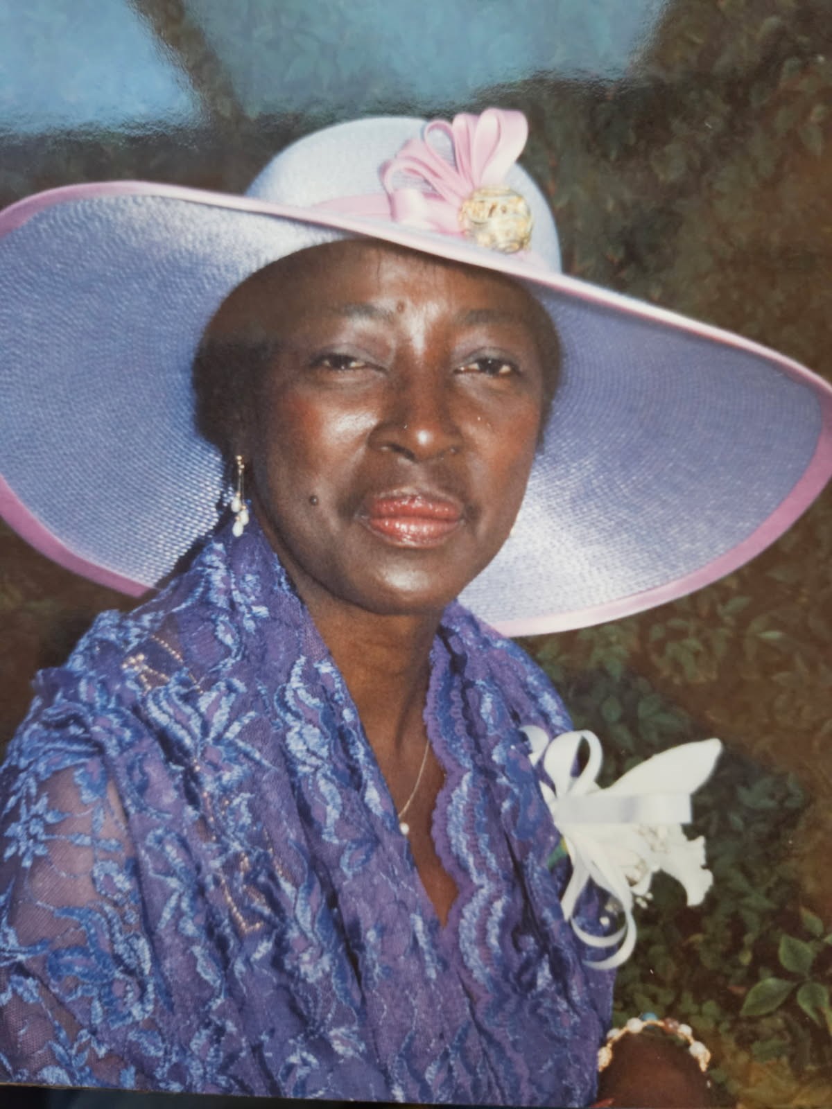 Obituary of Dorothy Beatrice Lott