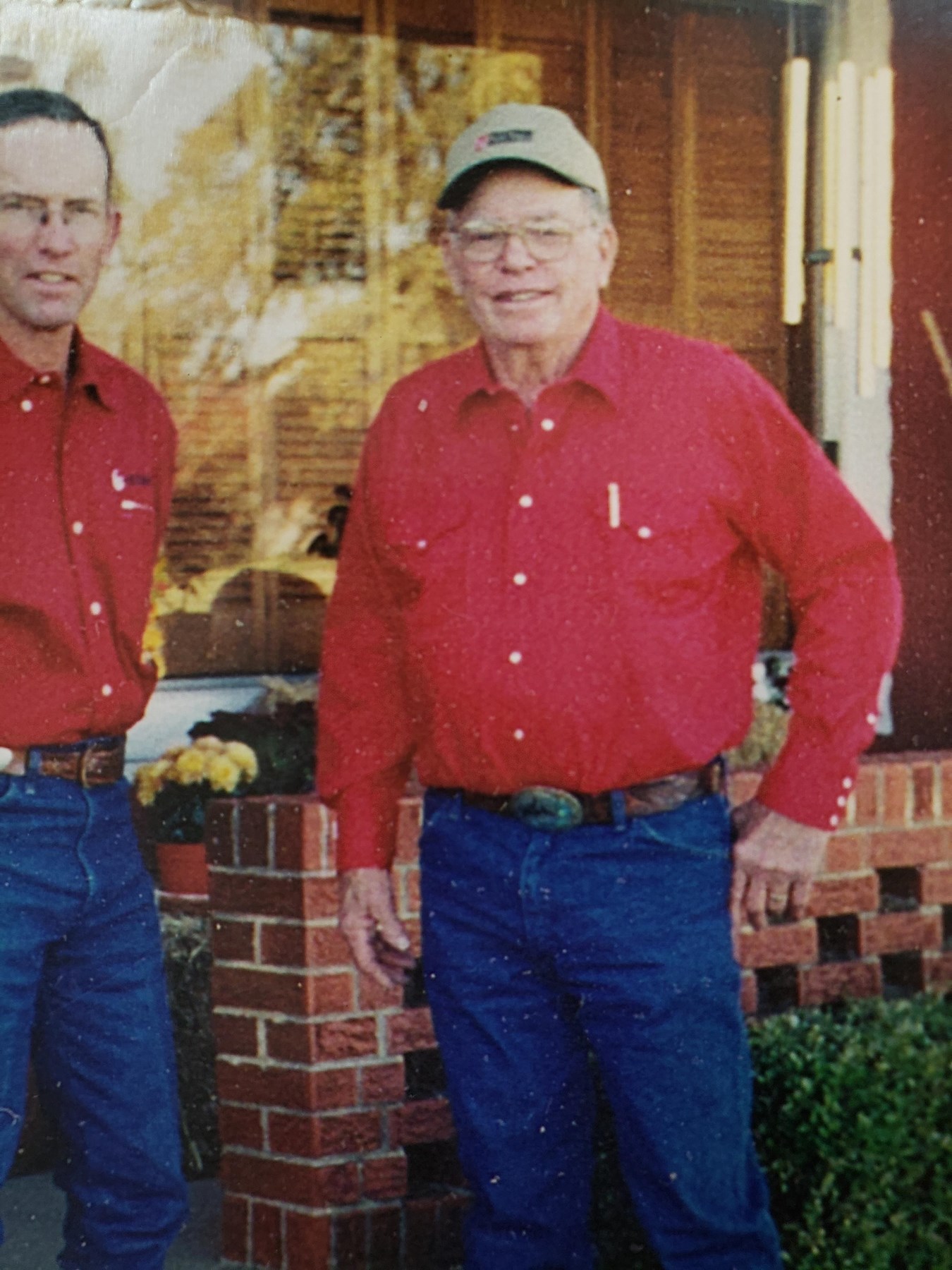 Obituary of Mr.  Hugh E Buckingham Jr.