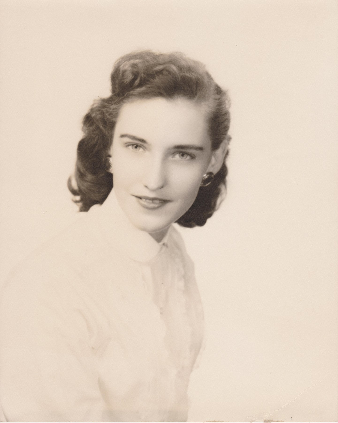 Obituary of Ann Elizabeth Dionne