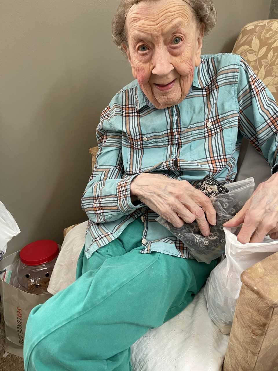 Obituary of Helen Dorothy Kary