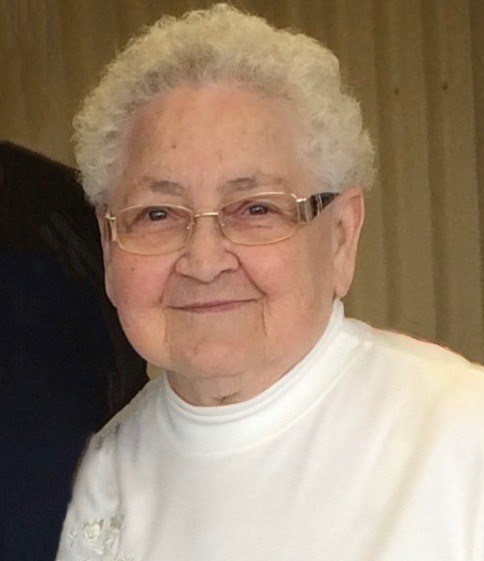 Obituario de Shirley J. Krawietz