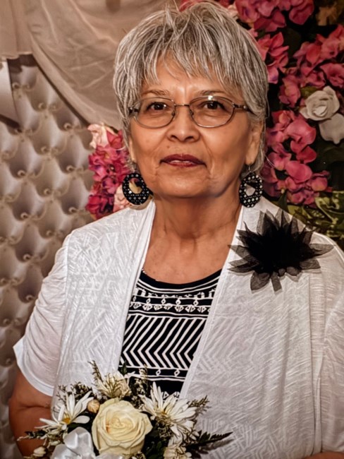 Obituary of Rosalinda Guardado Menendez