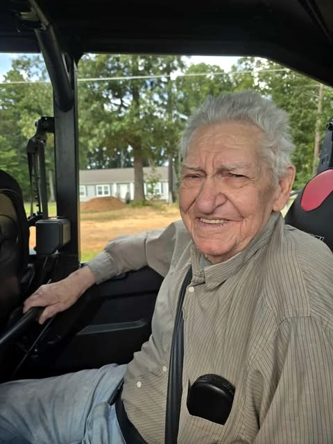 Obituario de Roy Alton May