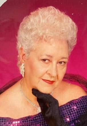 Obituary of Mary Lou Krakowski