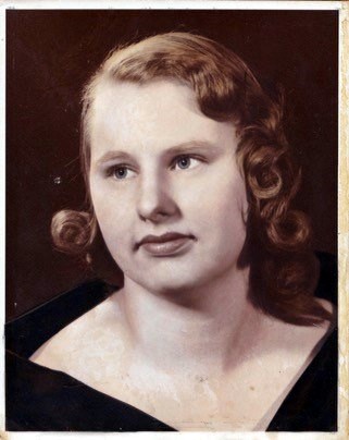 Obituario de Sally A. Arnold