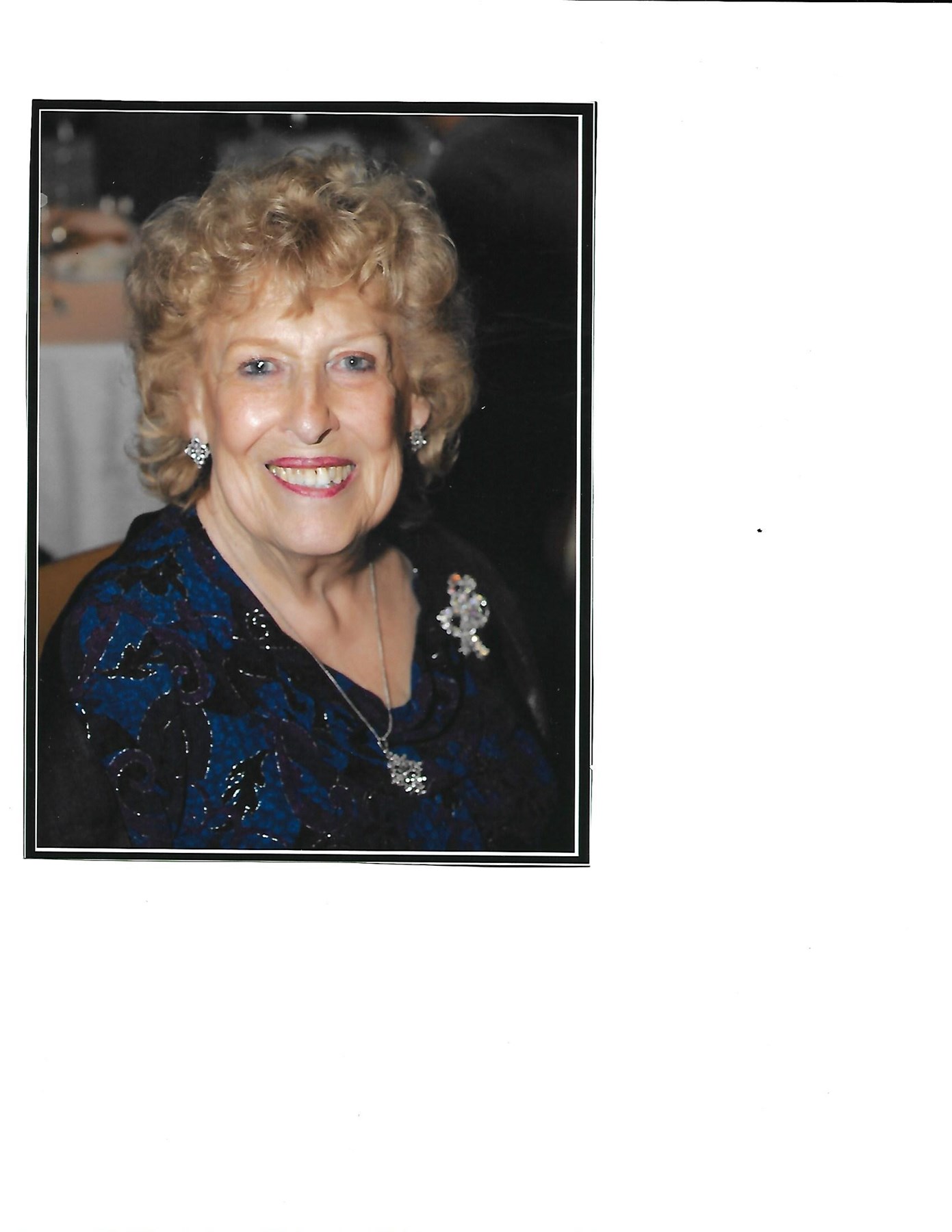 Obituario de Helen Louise Chase