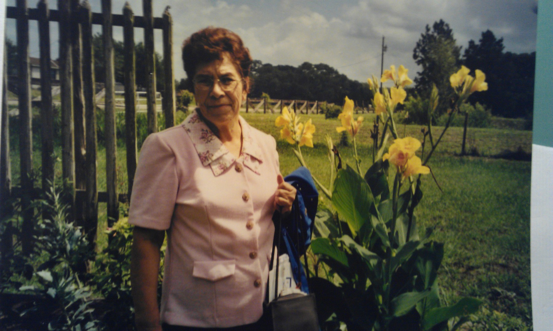 Obituary of Lidia R. Rodriguez