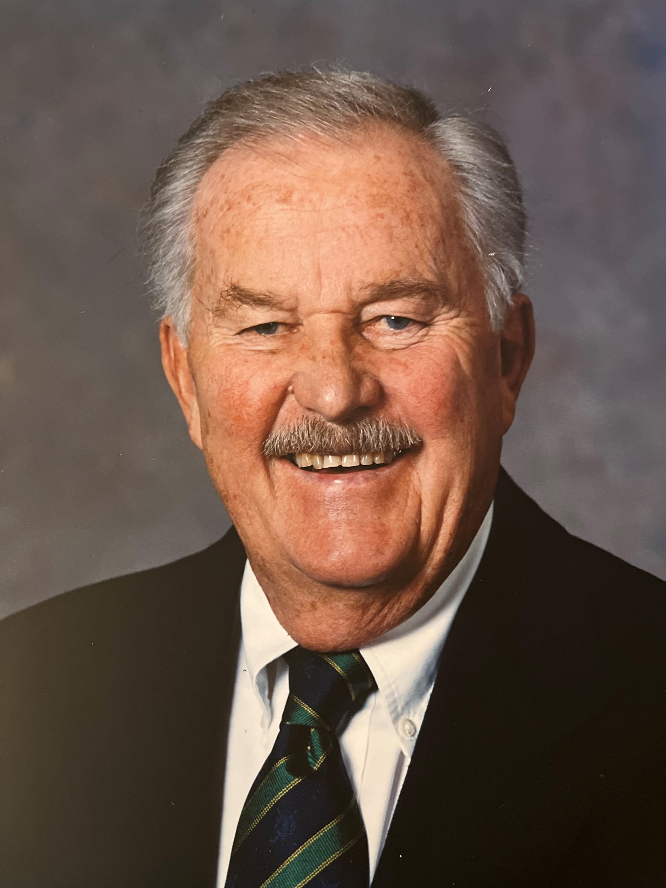 Obituary of Robert "Larry" Eaton