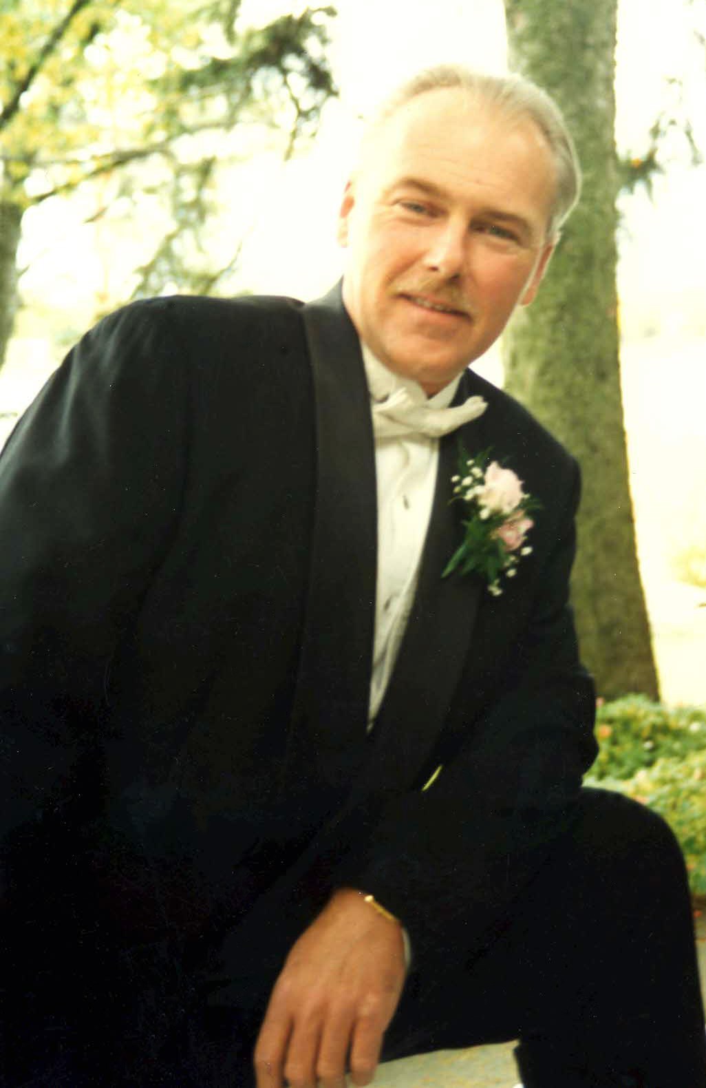 Obituary of Douglas M. Clinton