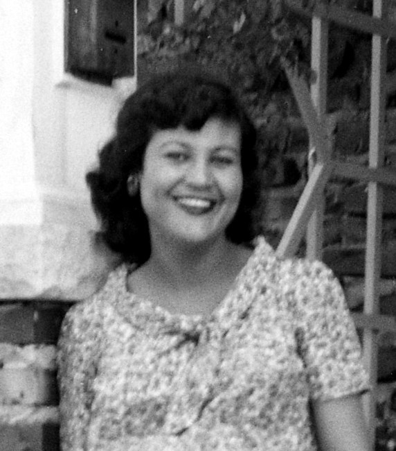 Obituary of Amalia Roman Stuart