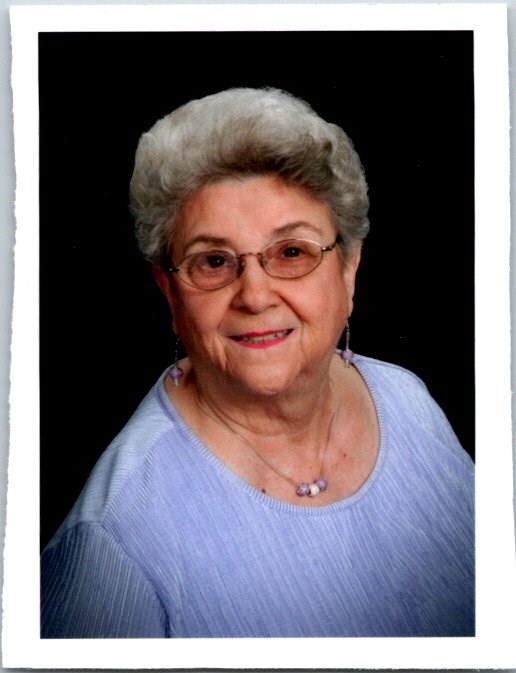 Obituary of Carolyn Chamberlain Eyre