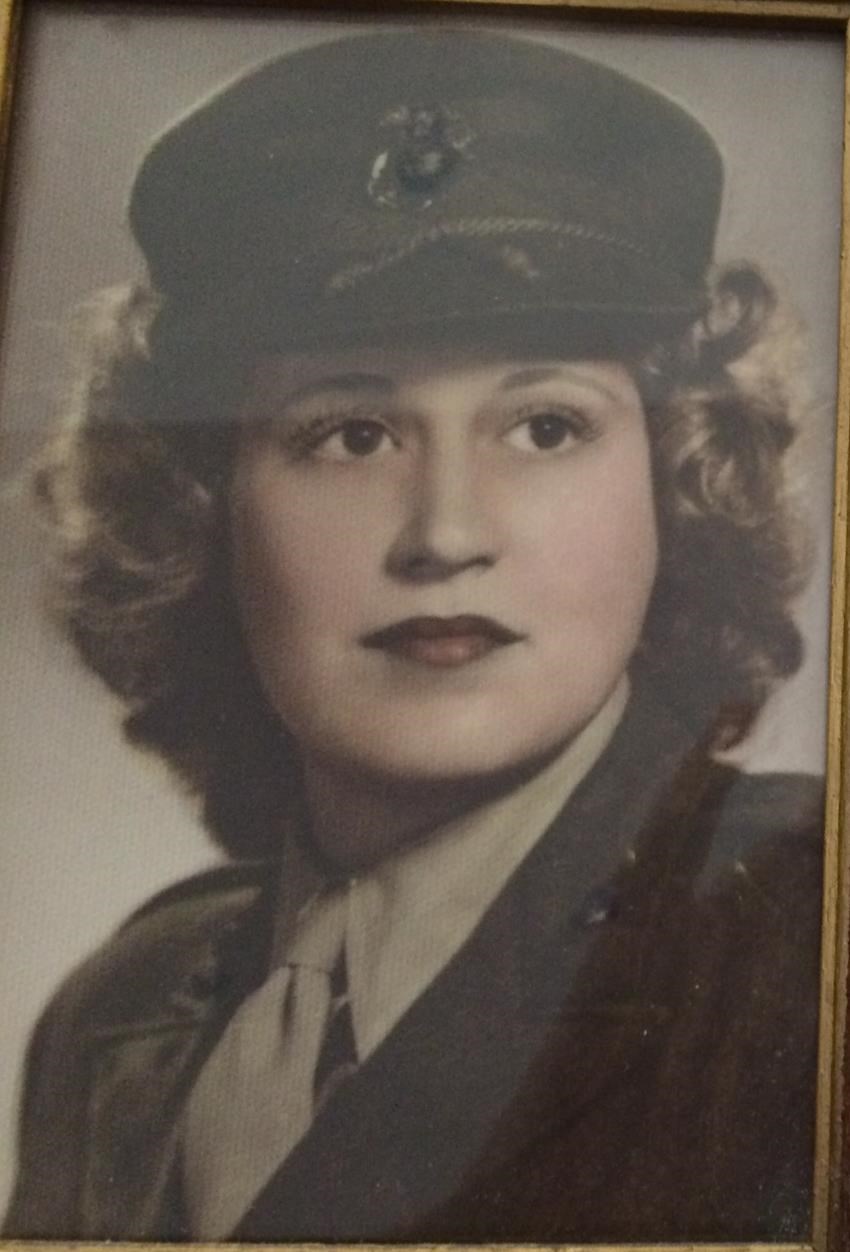 Obituario de PVT Marjorie Marie Hutcherson