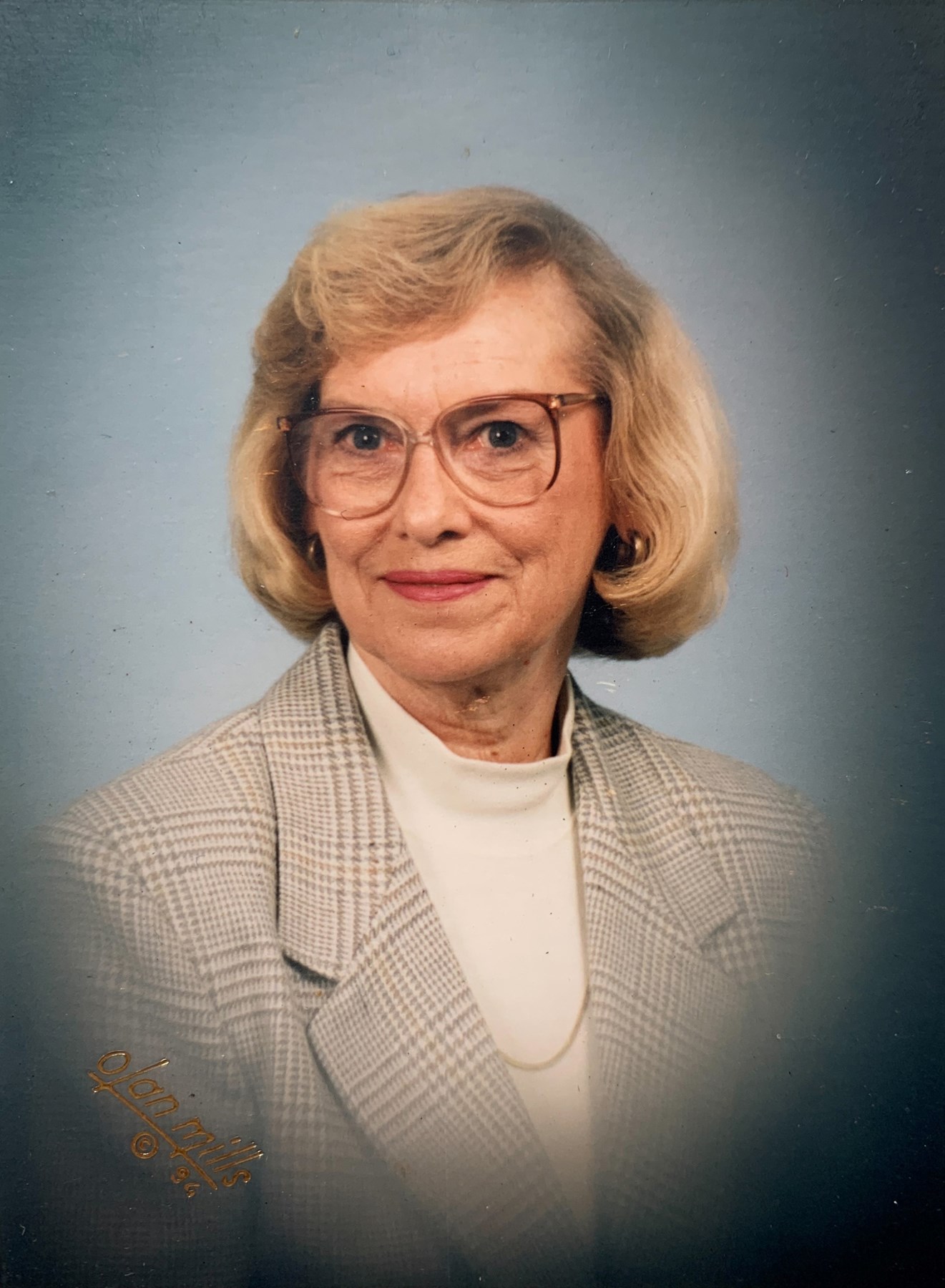 Obituary of Nancy Almond Saunders