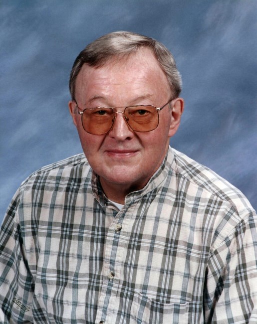 Obituary of Dallas D. Lloyd