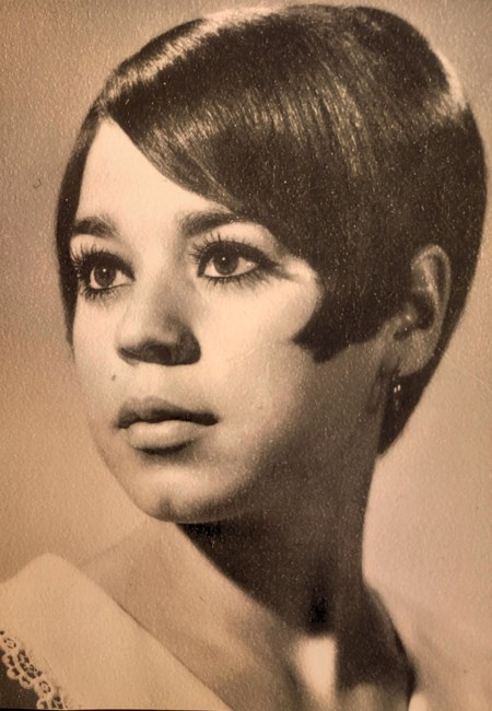 Obituary of Rosa M Gonzalez