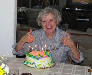 Obituary of Vivian Louise Hoyt