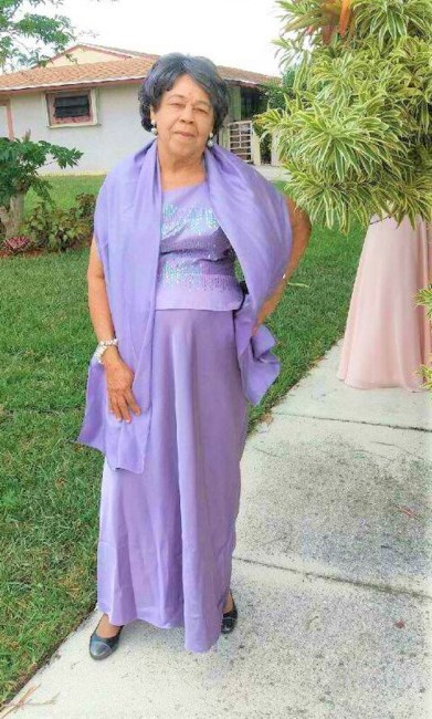 Obituary of Mrs. Nola Yvonne Barr