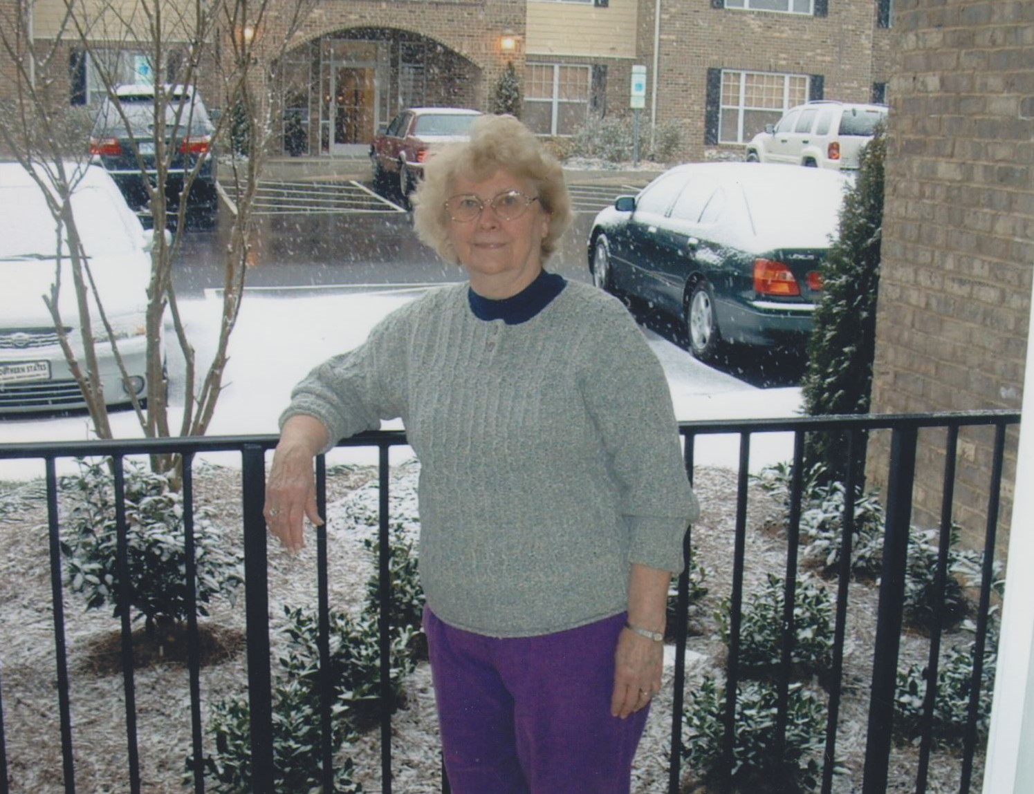 Obituary of Betty Jo Donohue