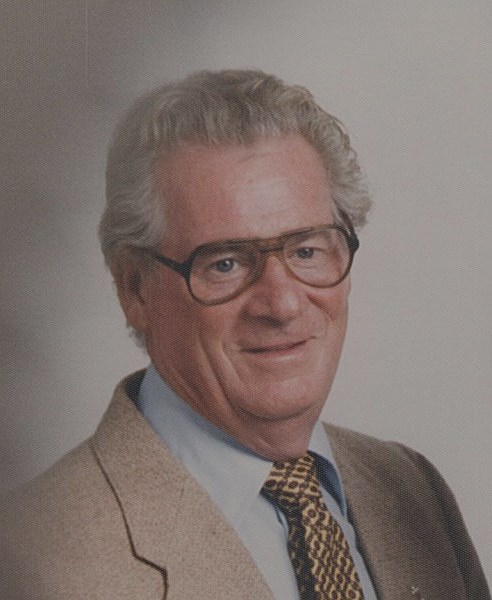 Obituary of Arthur Henry Lang Sr.