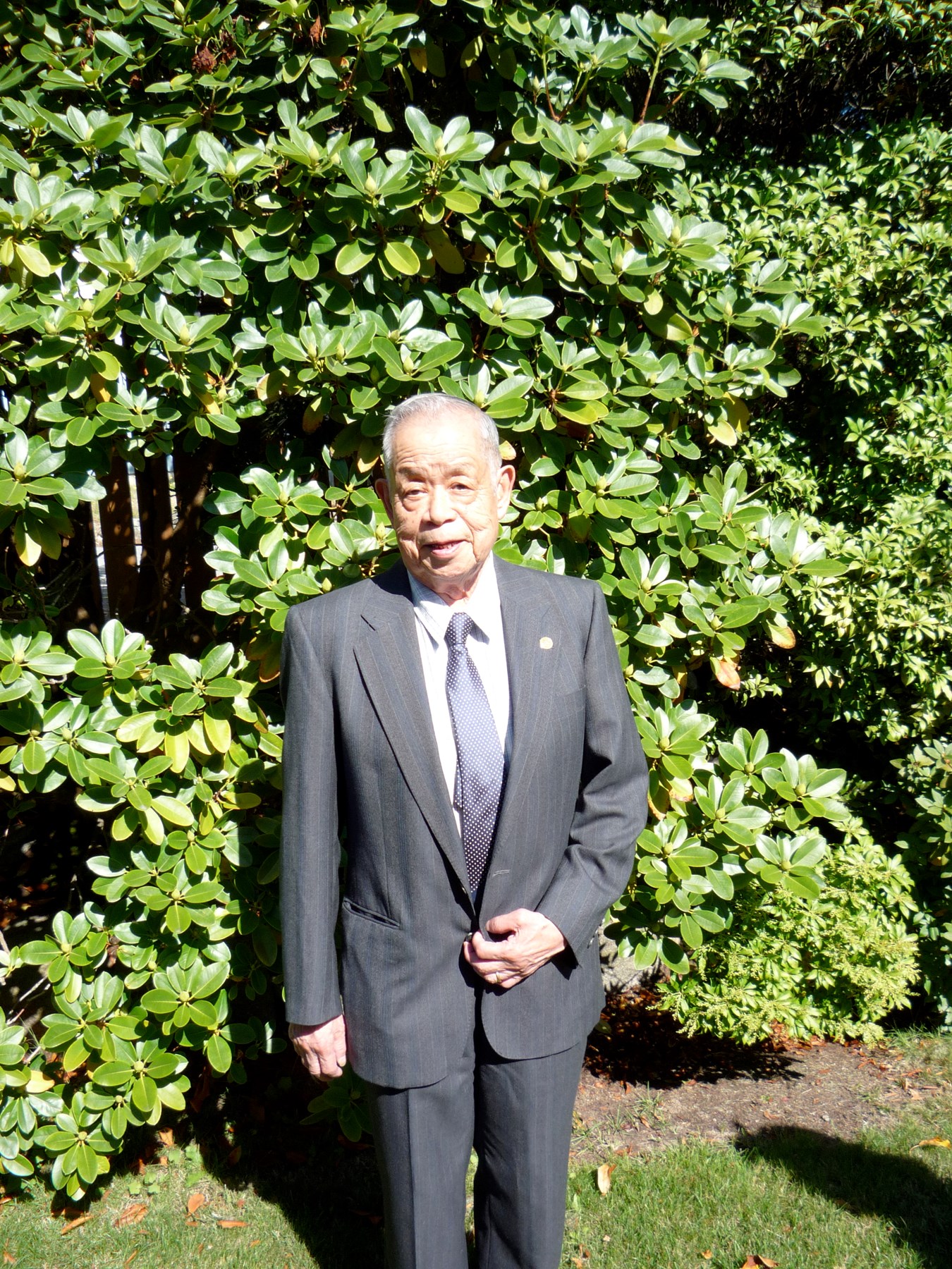 Obituary of Mr. Yuk Lee