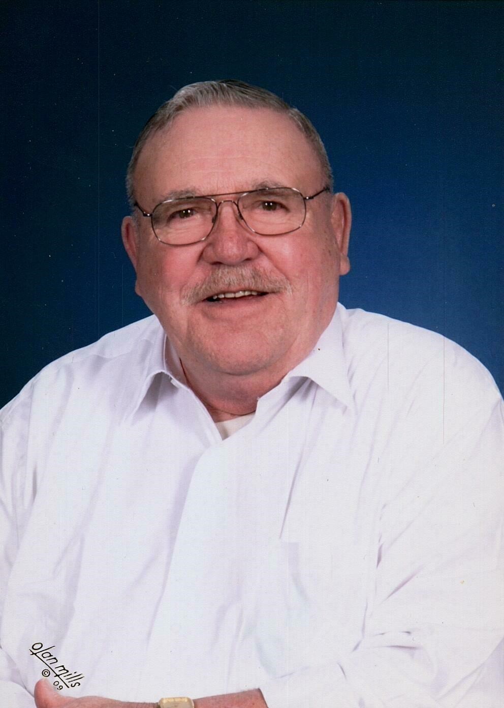 Obituario de Don P. "Hoot" Akers