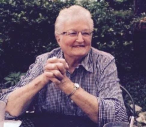 Obituary of Mavis Patricia Hess