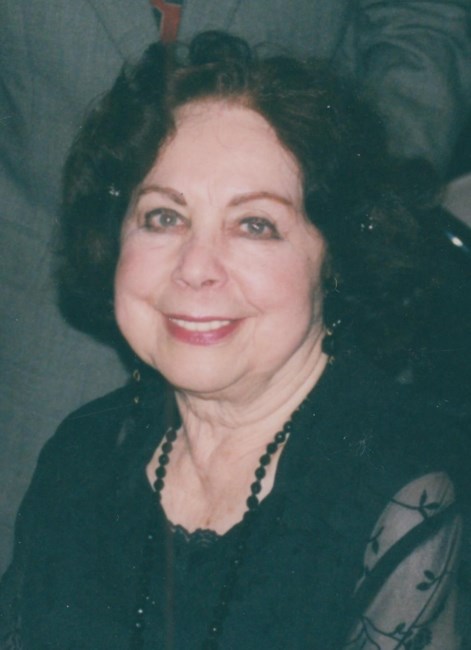 Obituario de Helene N. Mackris