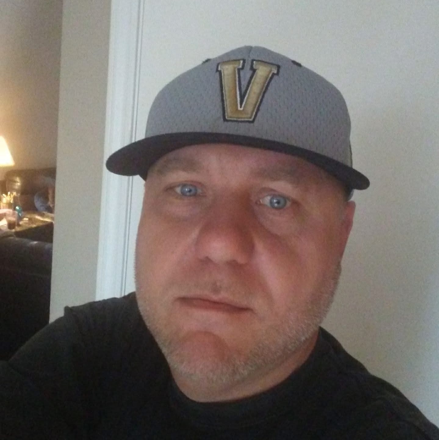 Obituary of Christopher Eric Minchey